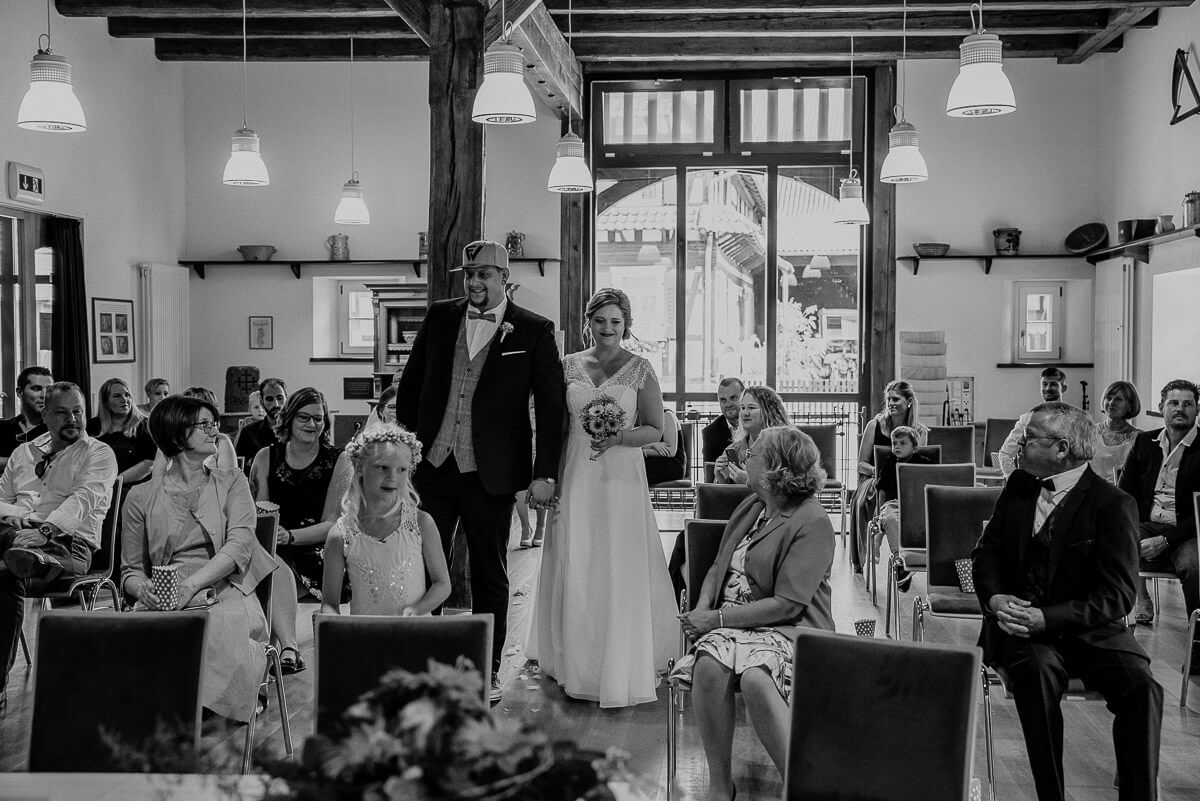 Wilde rockige Hochzeit Eckartsweier Trauung 01