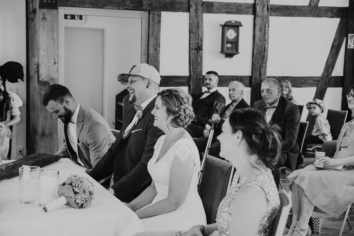 Wilde rockige Hochzeit Eckartsweier Trauung 04